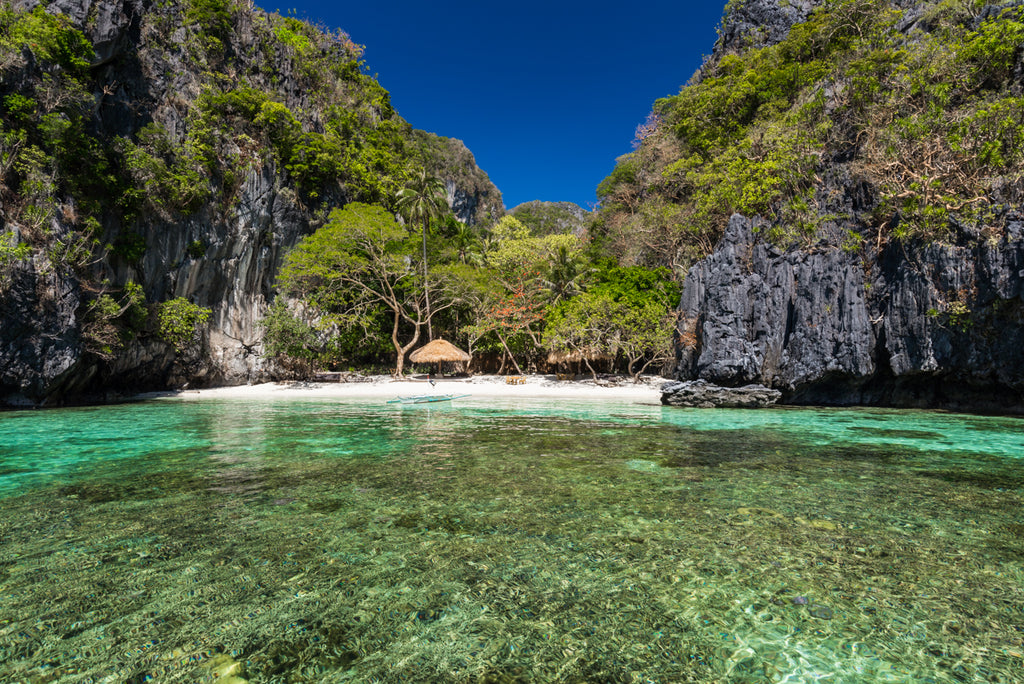 HIDING ISLAND